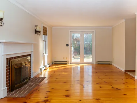 8 Kelsey Drive Durham NH 03824