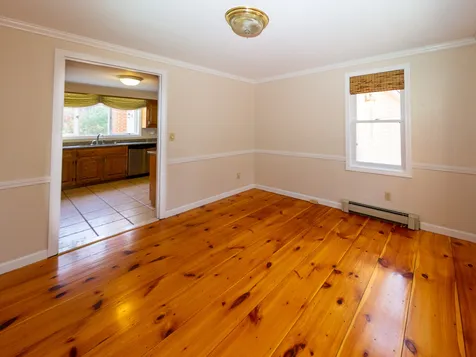 8 Kelsey Drive Durham NH 03824