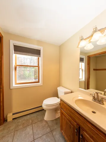 8 Kelsey Drive Durham NH 03824