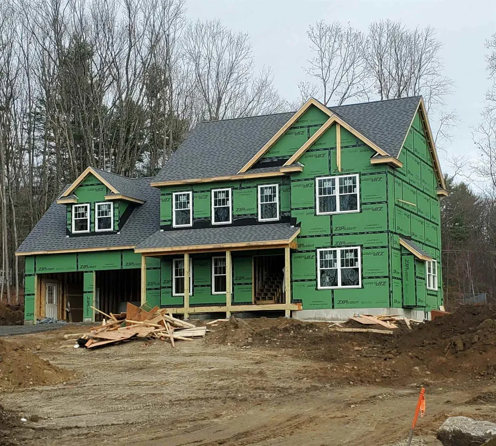 6 Valerie Lane Derry NH 03038