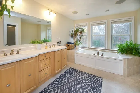 31 Pollard Road Plaistow NH 03865