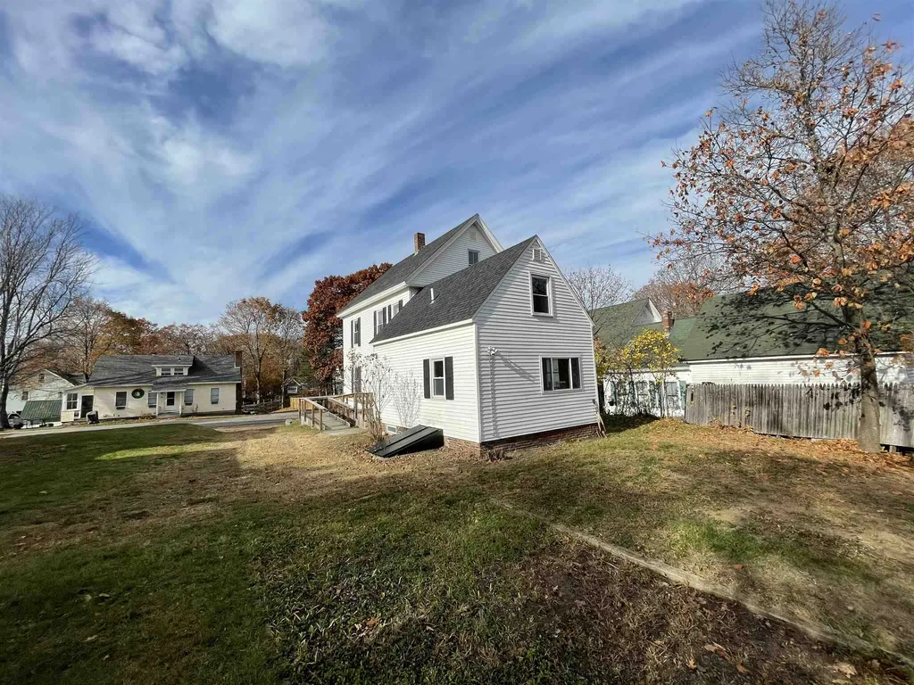 19 Belknap Street Laconia NH 03246