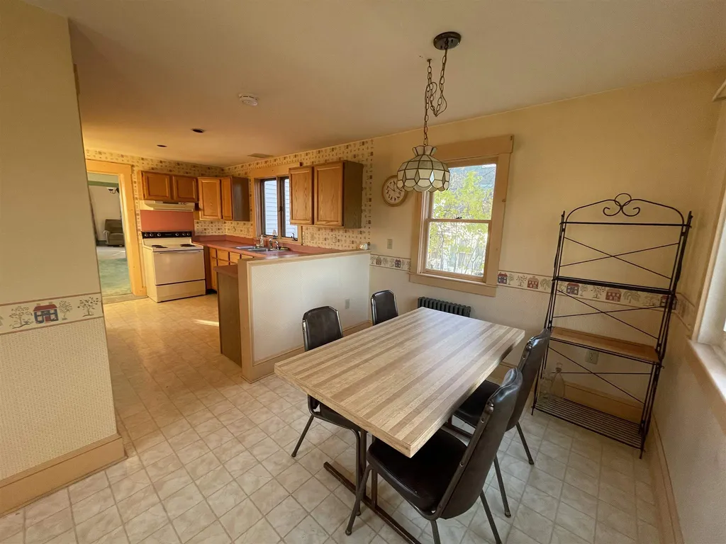 19 Belknap Street Laconia NH 03246