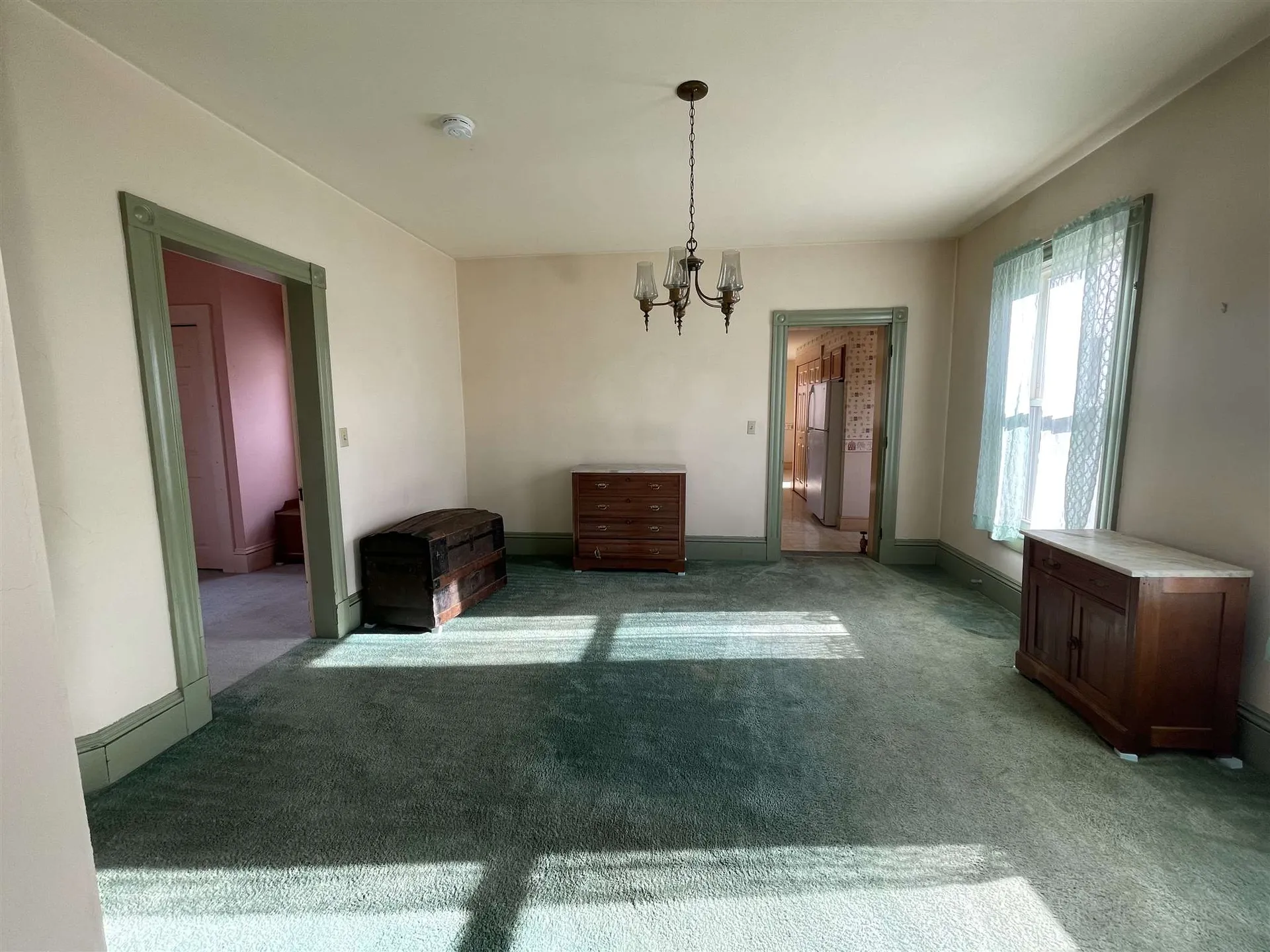 19 Belknap Street Laconia NH 03246