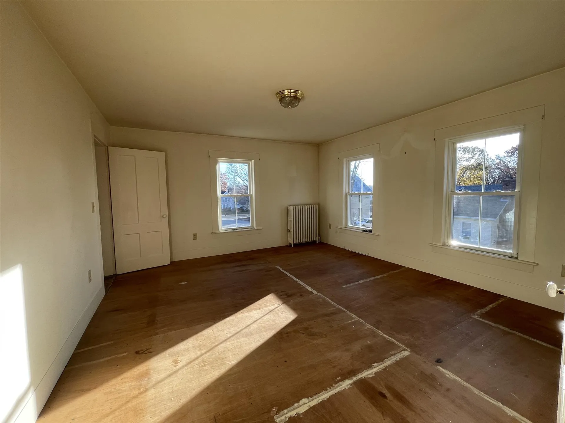 19 Belknap Street Laconia NH 03246