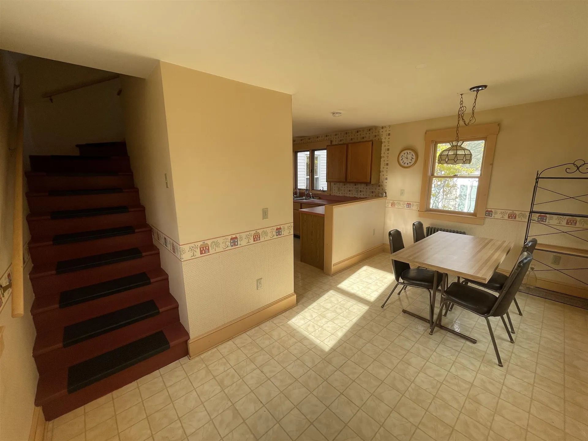 19 Belknap Street Laconia NH 03246