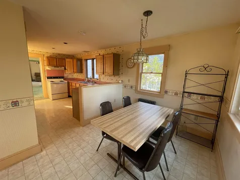 19 Belknap Street Laconia NH 03246