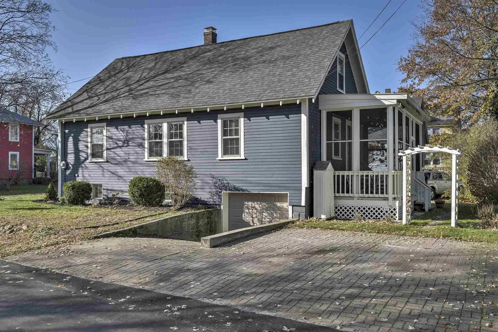 32 Monadnock Street Keene NH 03431