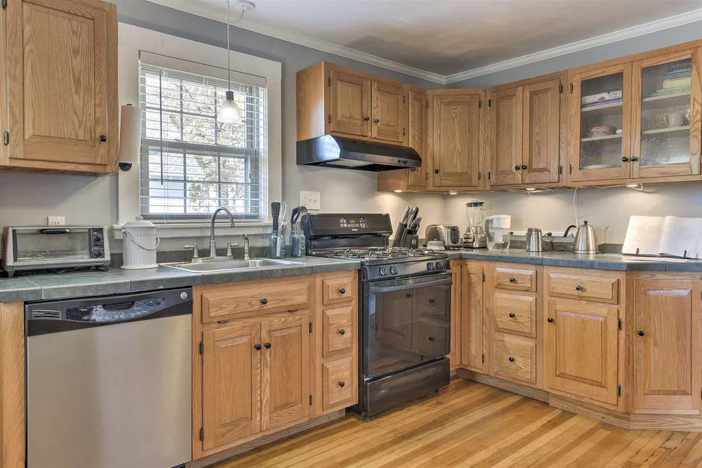 32 Monadnock Street Keene NH 03431
