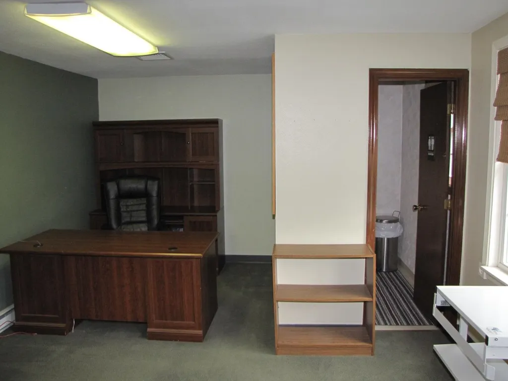 1100 Valley Street Manchester NH 03103