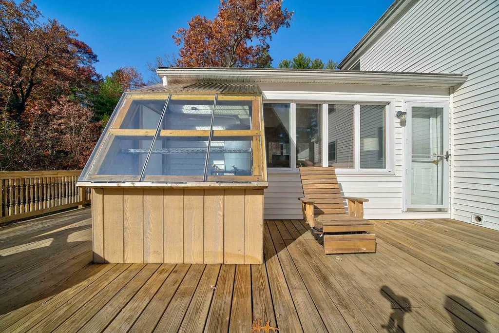 20 Rock Pond Road Windham NH 03087