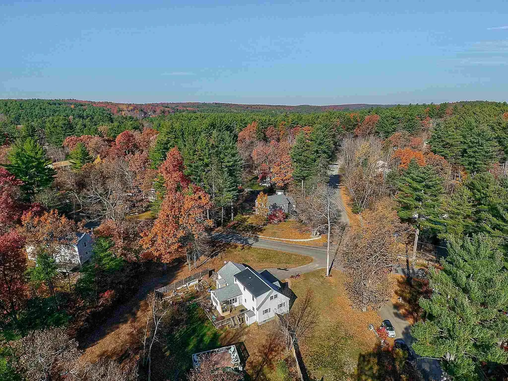 20 Rock Pond Road Windham NH 03087