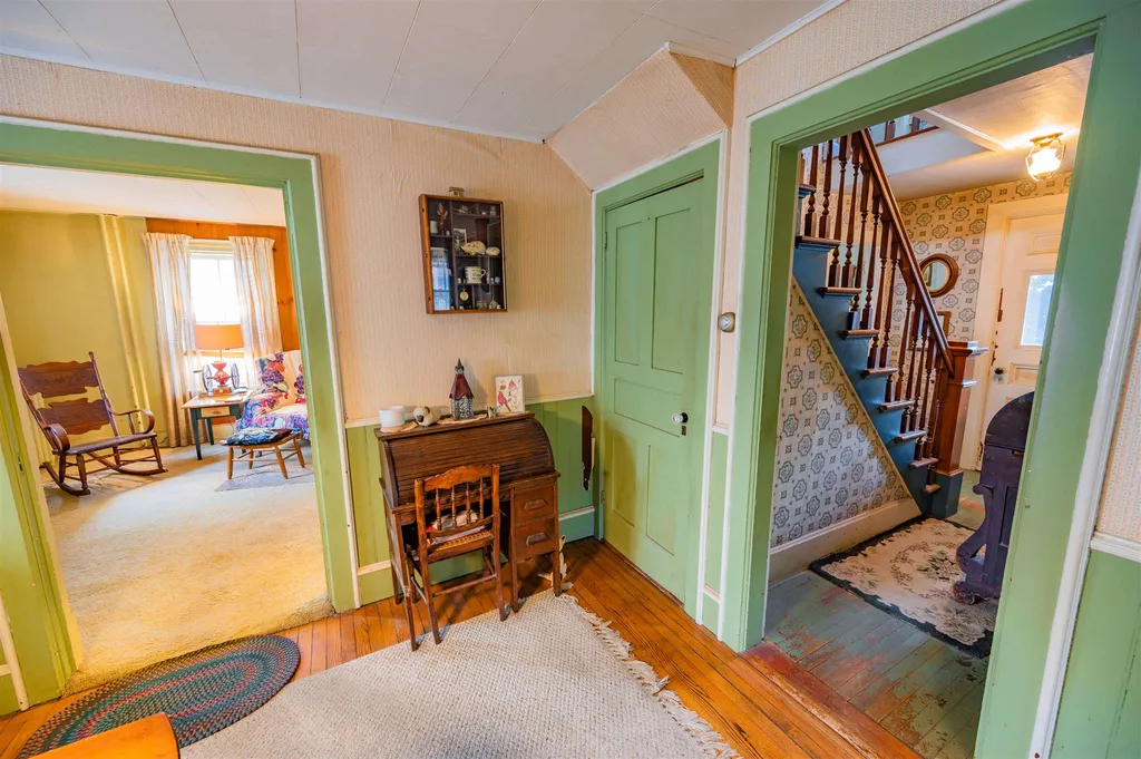 872 Falls Road Shelburne VT 05482