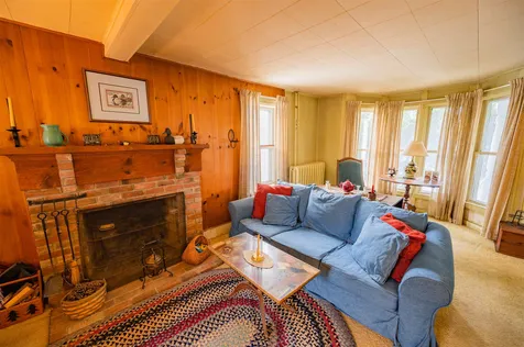 872 Falls Road Shelburne VT 05482