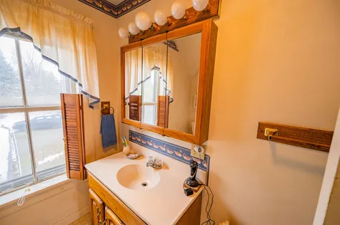 872 Falls Road Shelburne VT 05482