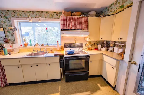 872 Falls Road Shelburne VT 05482