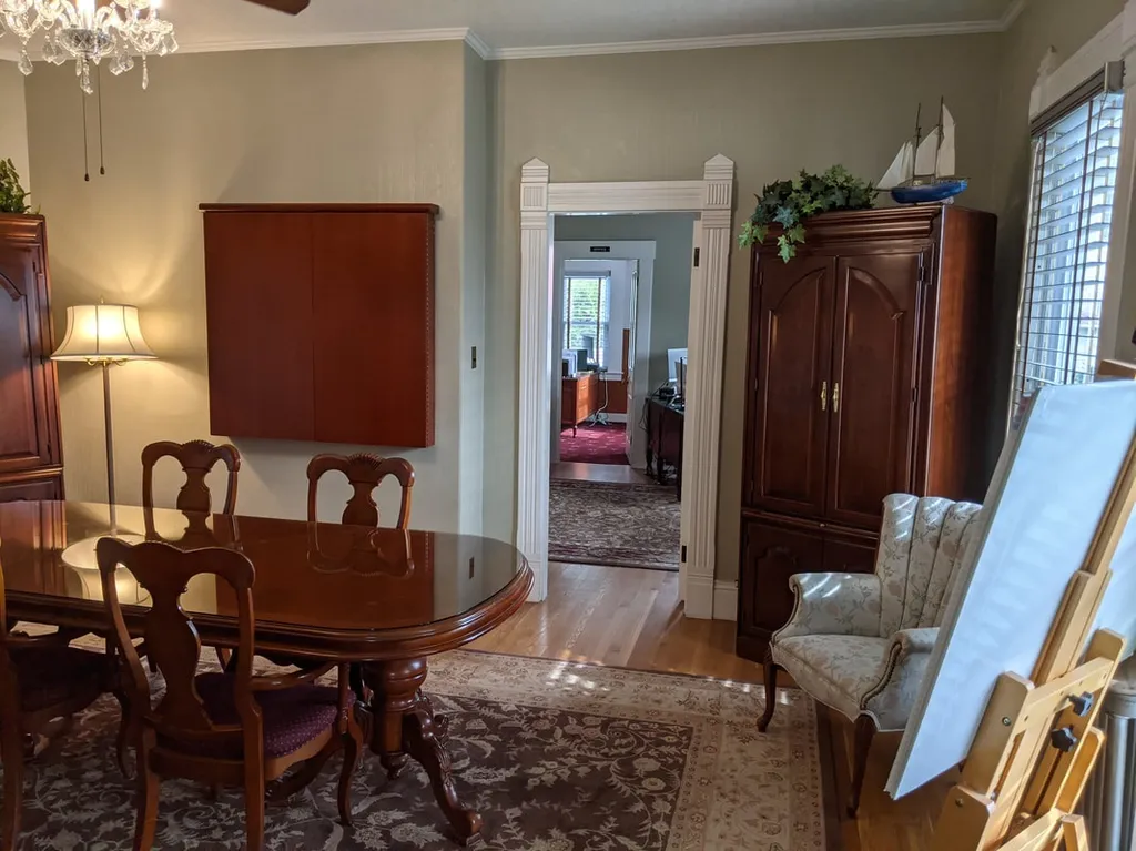 573 Pine Street Manchester NH 03104