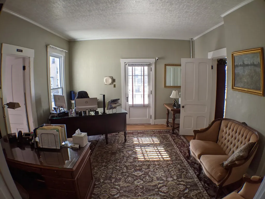 573 Pine Street Manchester NH 03104