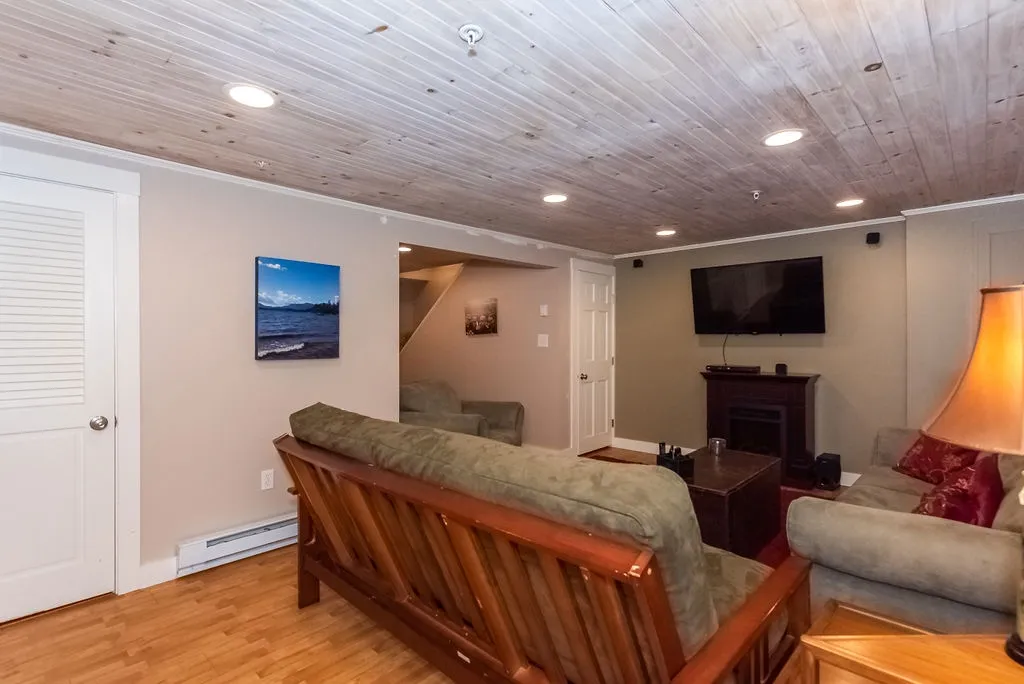 12 Bellamy Woods Road Dover NH 03820