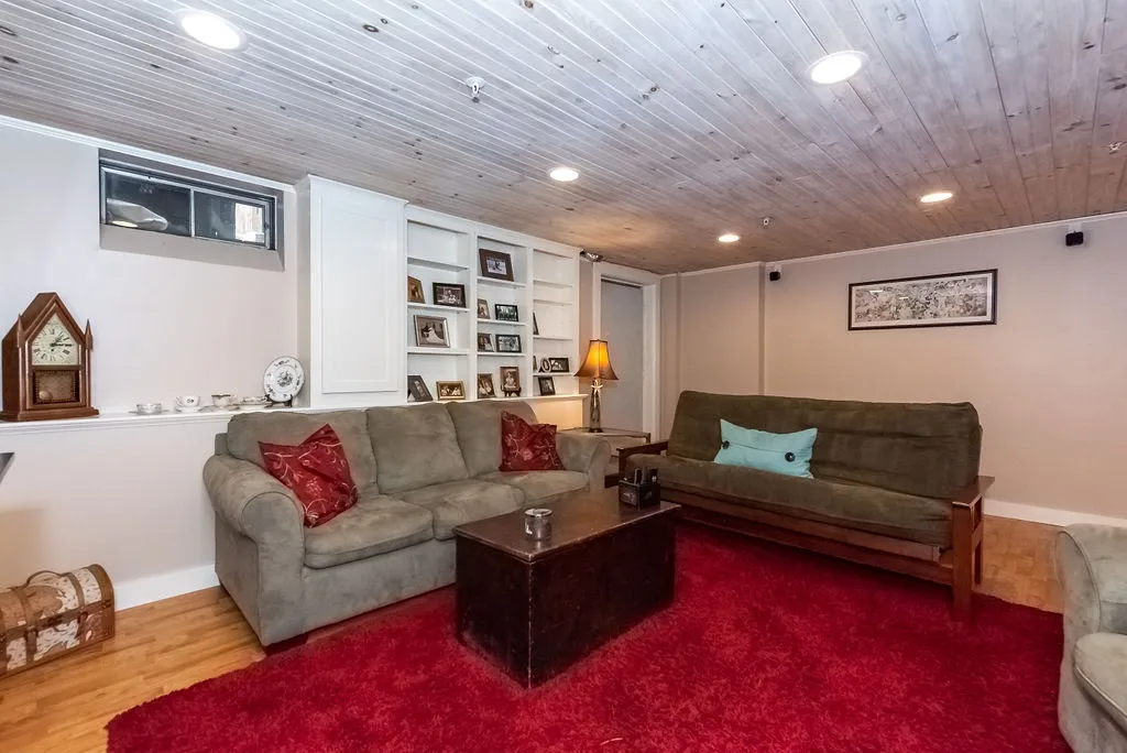 12 Bellamy Woods Road Dover NH 03820