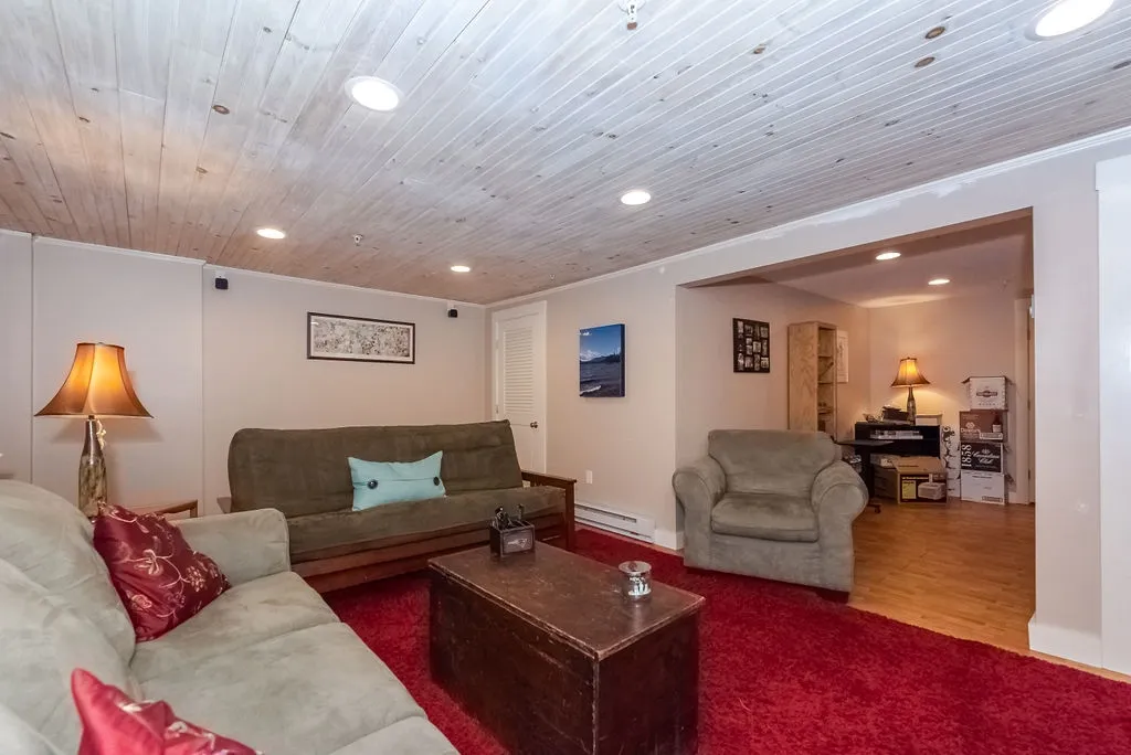 12 Bellamy Woods Road Dover NH 03820