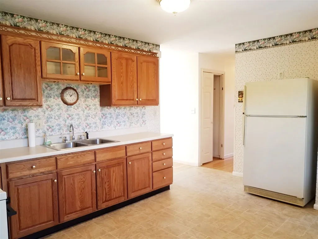 4 Winston Avenue Dover NH 03820