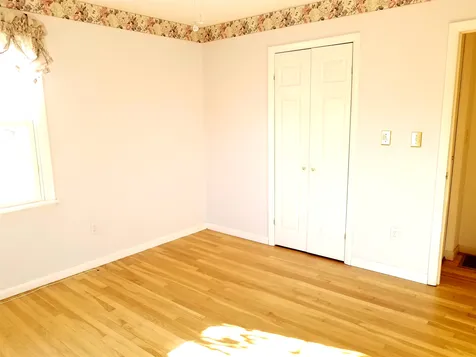 4 Winston Avenue Dover NH 03820