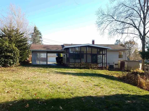 4 Winston Avenue Dover NH 03820