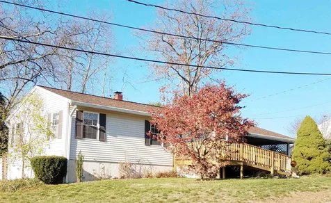4 Winston Avenue Dover NH 03820