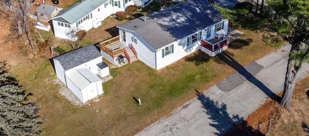 12 Dart Street Hooksett NH 03106