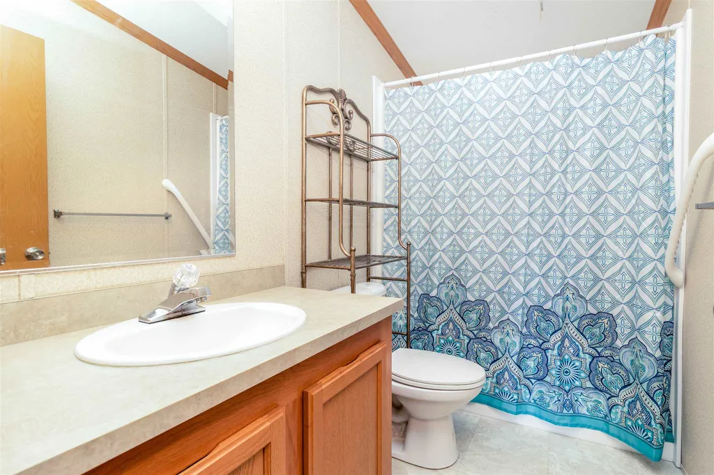 12 Dart Street Hooksett NH 03106