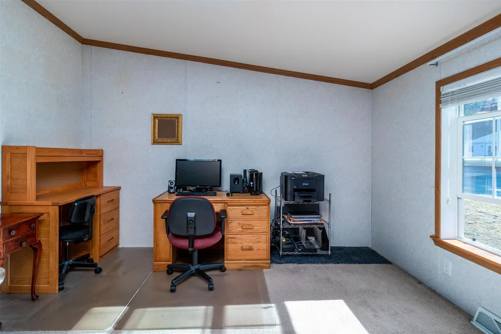 12 Dart Street Hooksett NH 03106