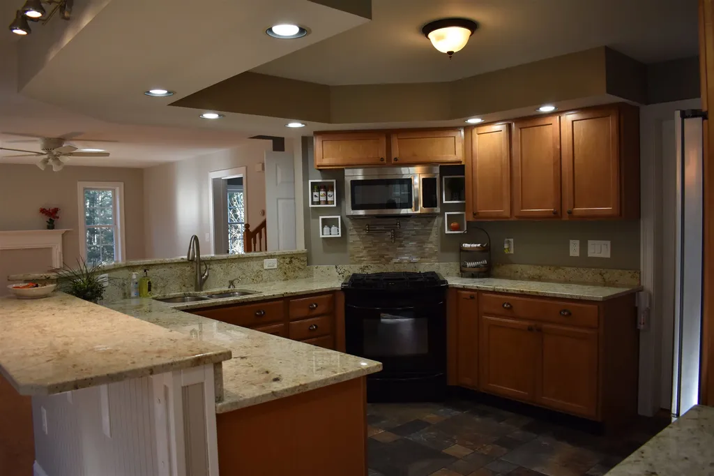 106 Kluge Road Enfield NH 03748