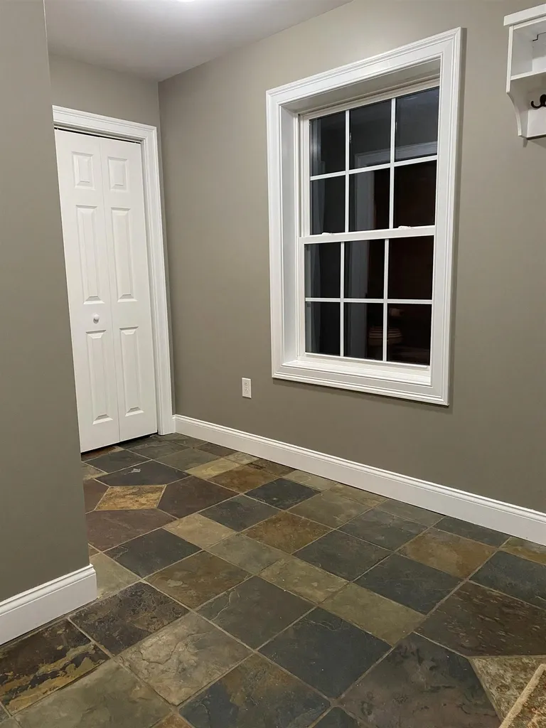 106 Kluge Road Enfield NH 03748