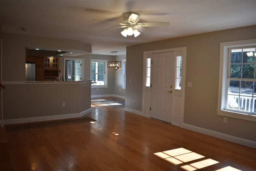 106 Kluge Road Enfield NH 03748