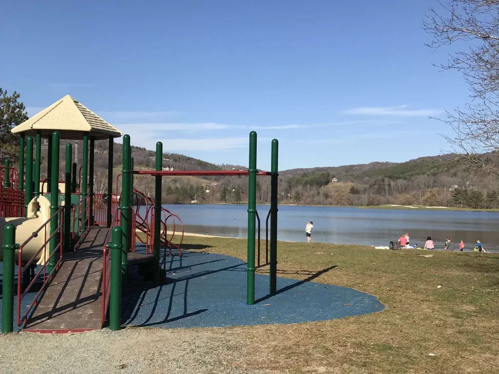 320 Jay Hill Road Hartford VT 05001
