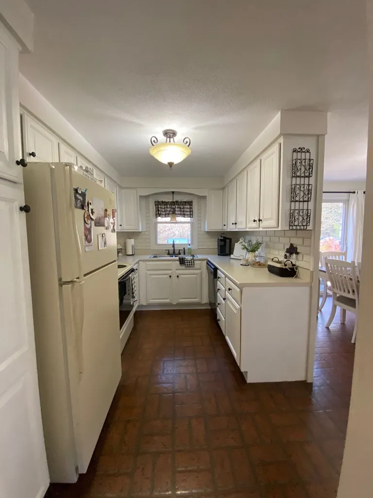 22 Juniper Street Rochester NH 03867
