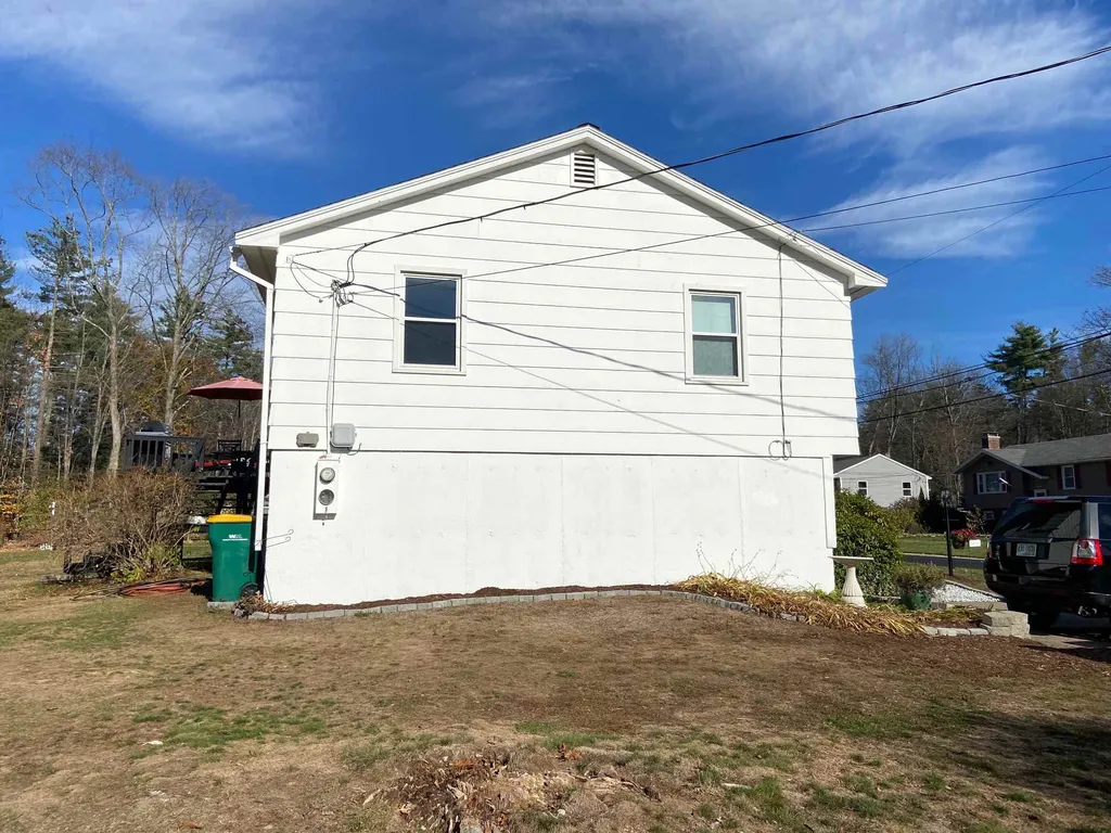22 Juniper Street Rochester NH 03867