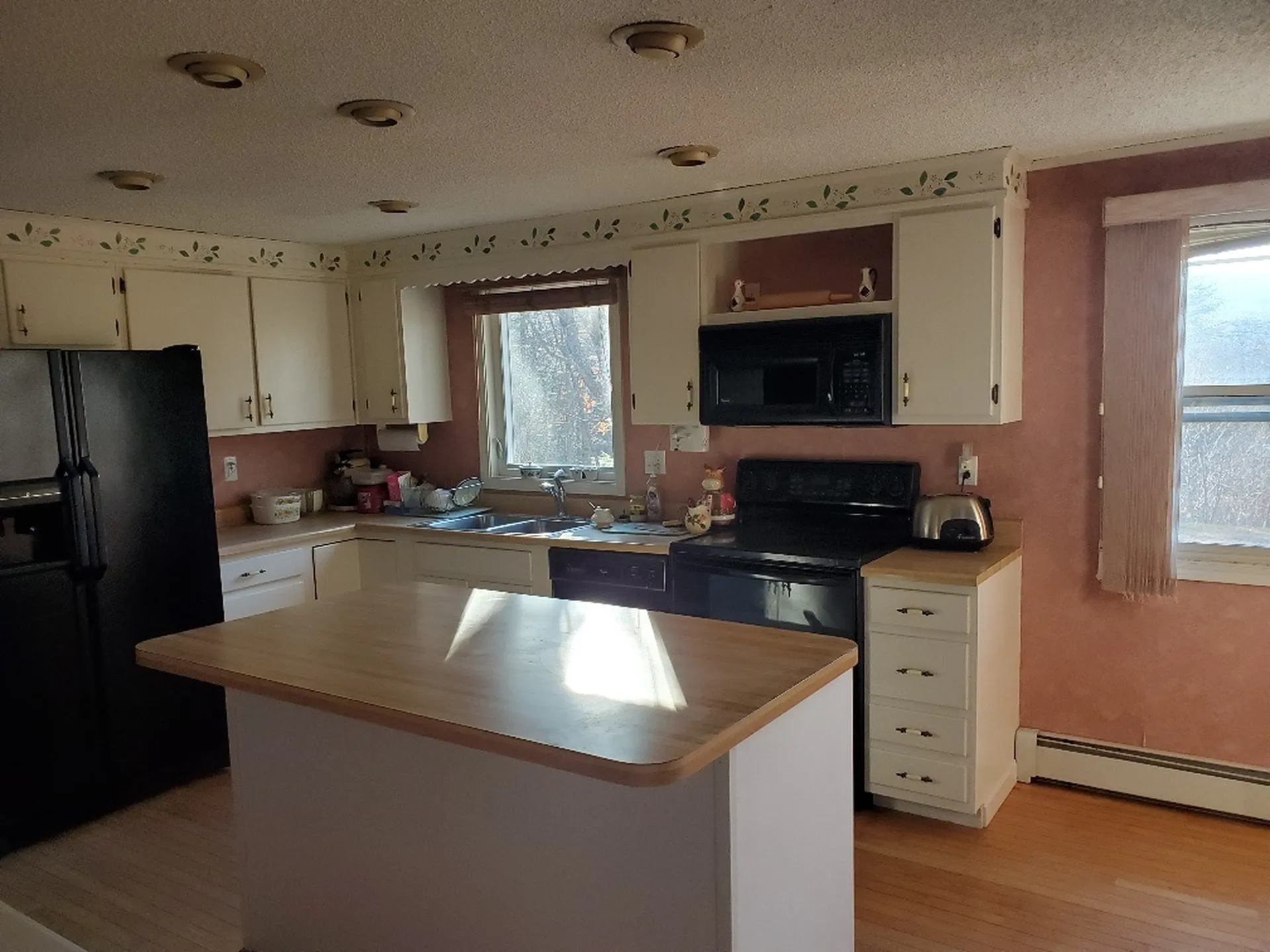 306 Huckleberry Road New Hampton NH 03256