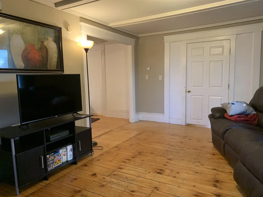 2 Pleasant Street Rochester NH 03867