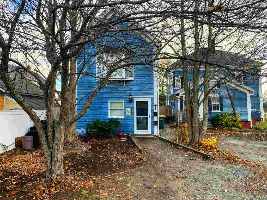 2 Pleasant Street Rochester NH 03867