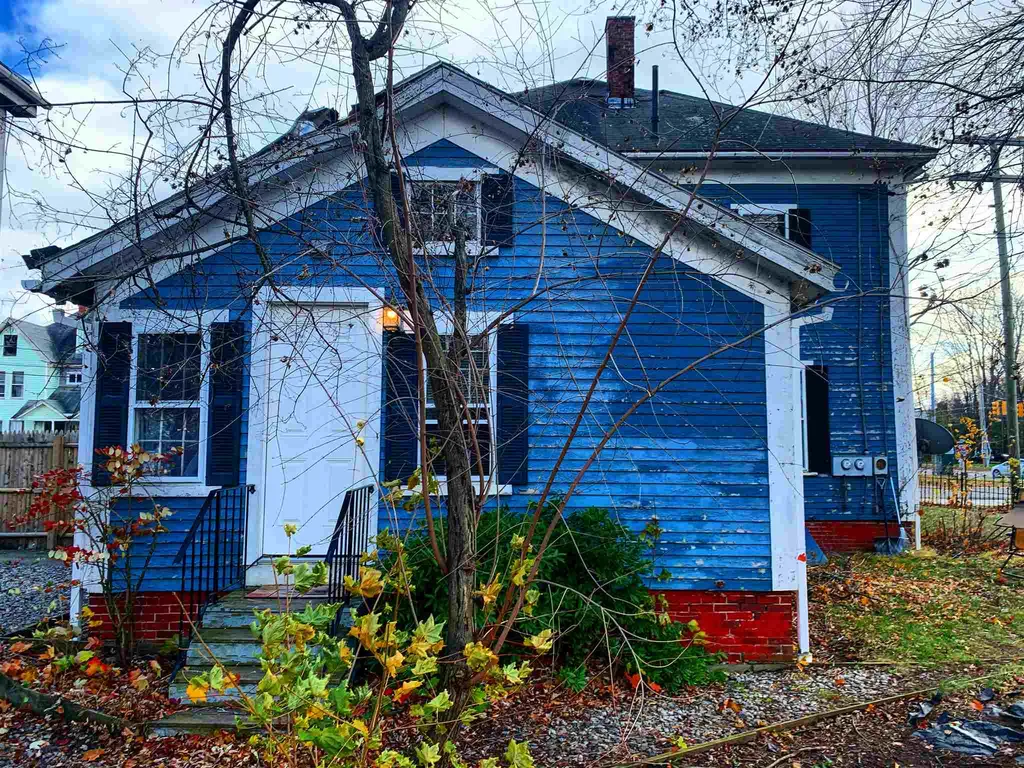 2 Pleasant Street Rochester NH 03867