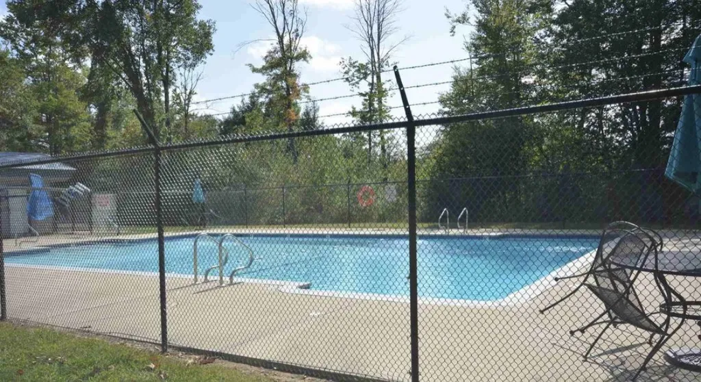 54 Tamworth Trail Barnstead NH 03225