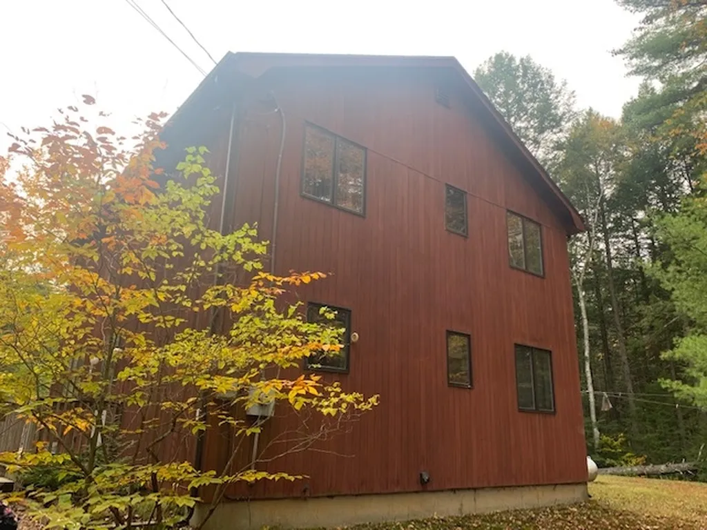 54 Tamworth Trail Barnstead NH 03225