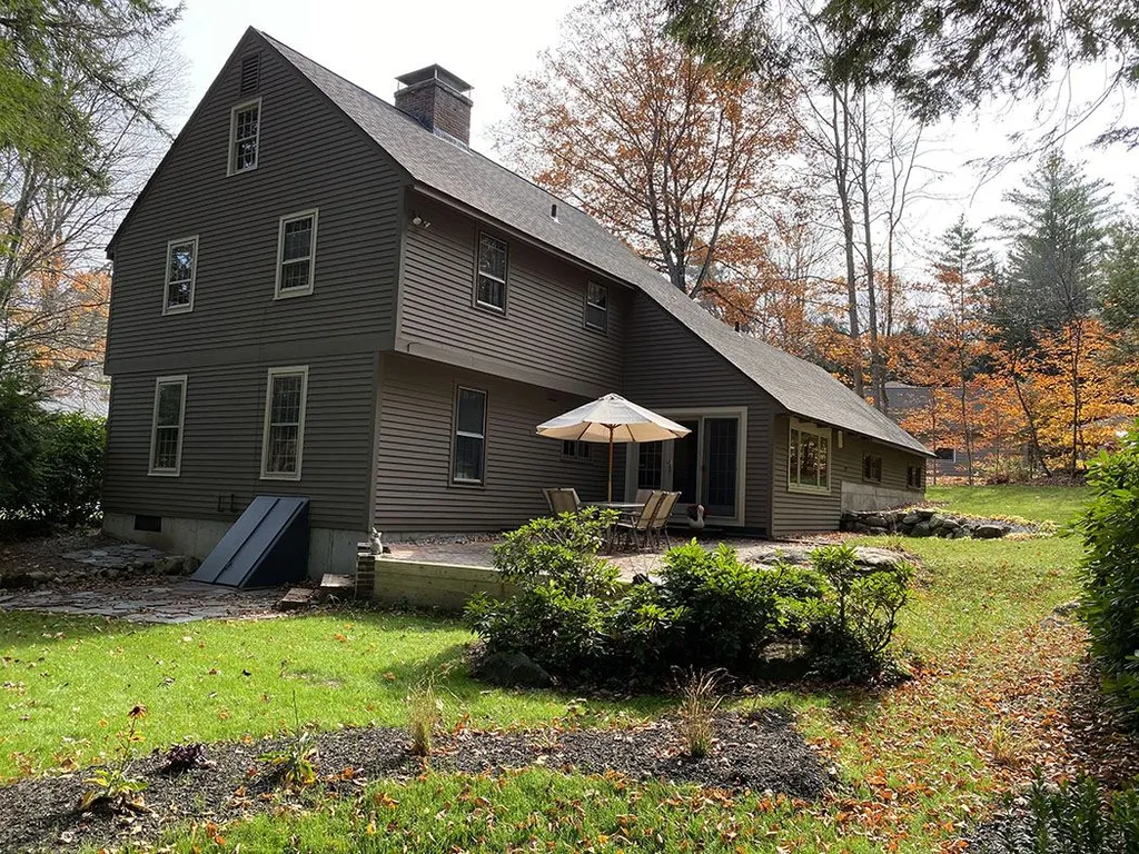 389 Pako Avenue Keene NH 03431