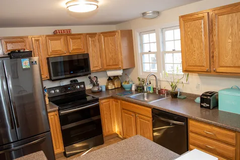3 Anderson Lane Londonderry NH 03053