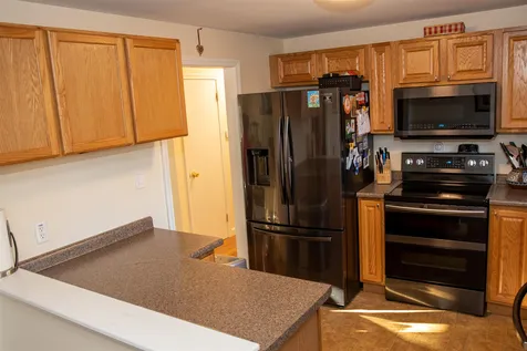 3 Anderson Lane Londonderry NH 03053
