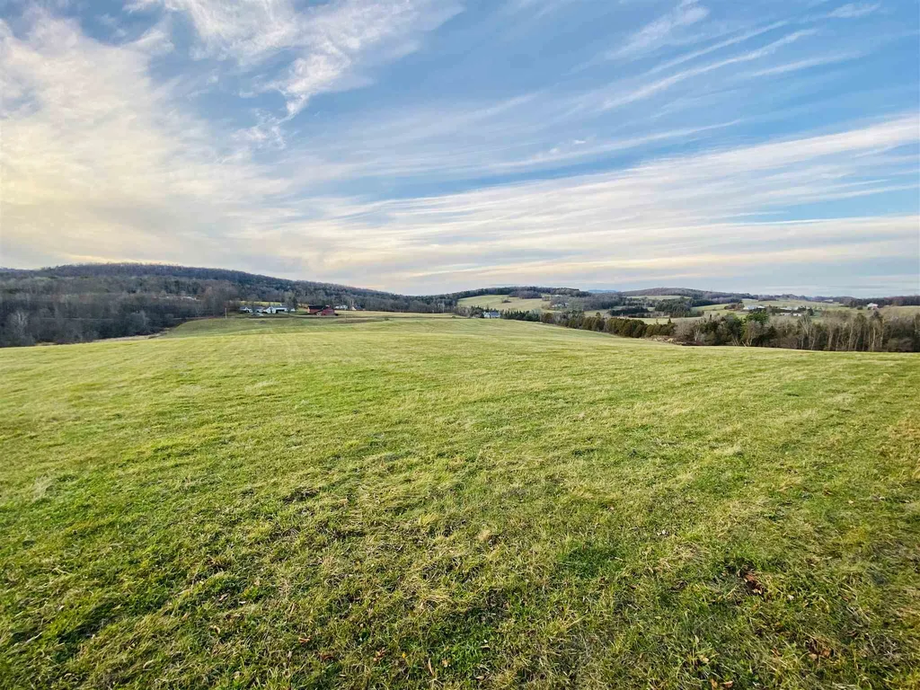 89 Lower Usle Road Barre Town VT 05641