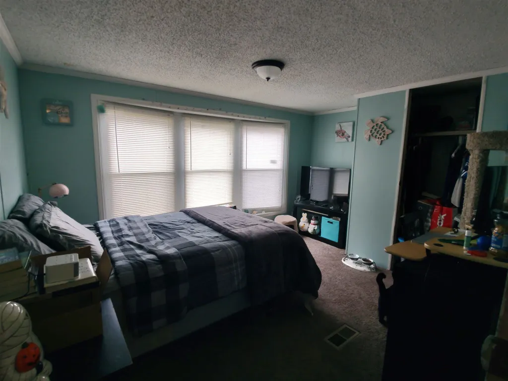 159 Merrimac Circle Hartford VT 05001