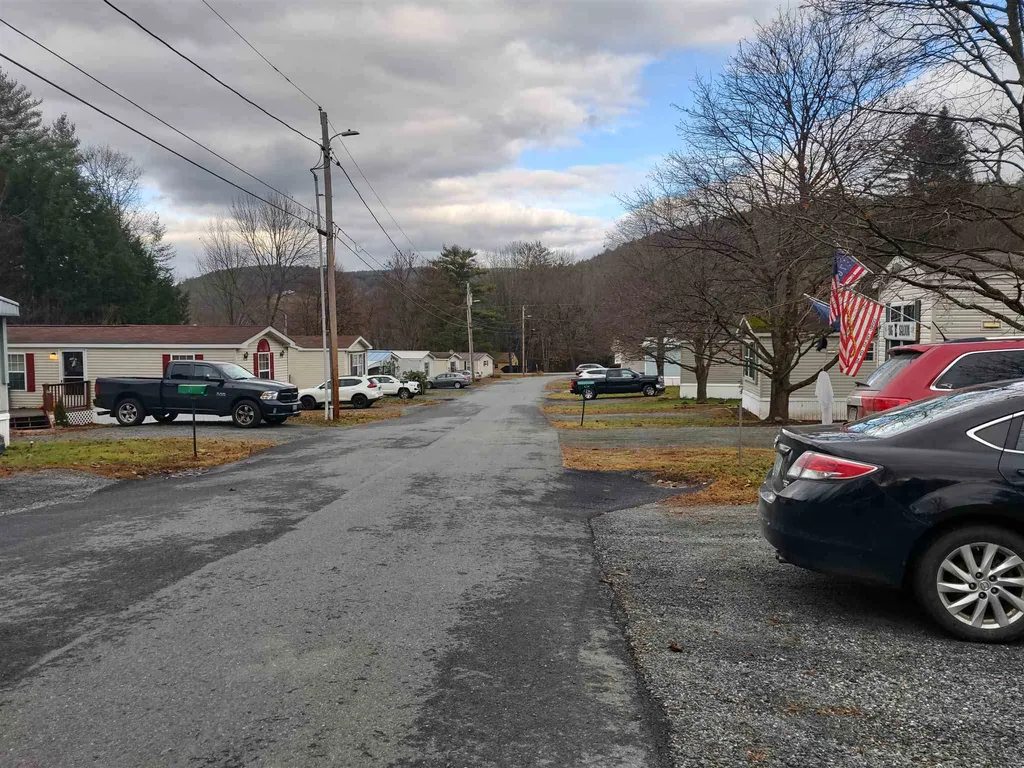 159 Merrimac Circle Hartford VT 05001
